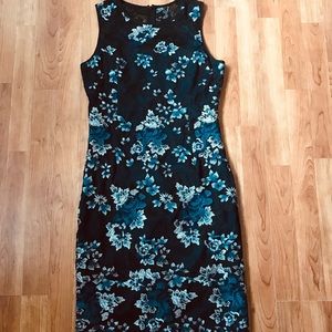 White House Black Market embroidered Dress Sz 8